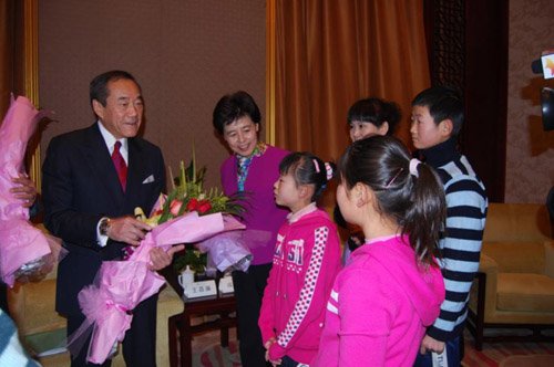 11年治愈20万唇腭裂患者 微笑列车奔跑在爱之