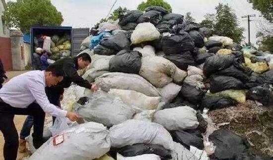 百余吨医疗垃圾流入市场 肮脏尿袋针头被再加工