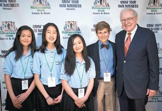 巴菲特举办美国儿童创业大赛 称赞孩子们创意