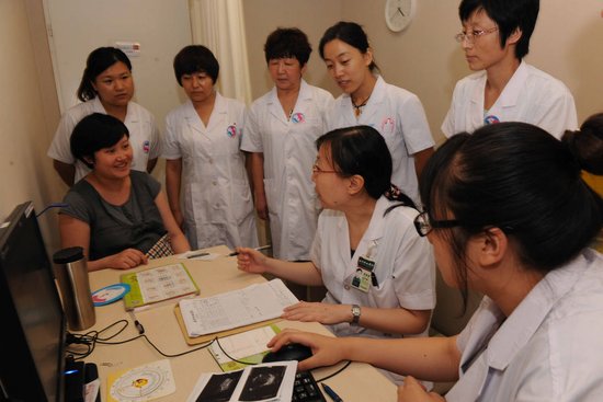 中国<em>妇女发展基金会</em>关爱天使帮扶行动在京举