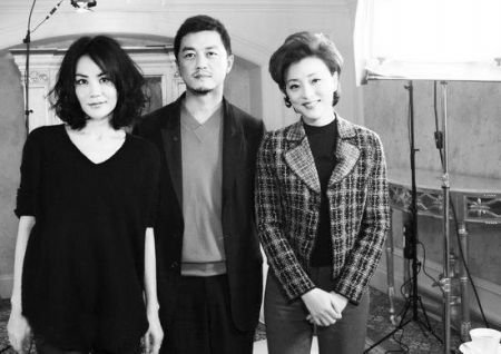 李亚鹏助阵慈善晚会纪念汶川地震三周年