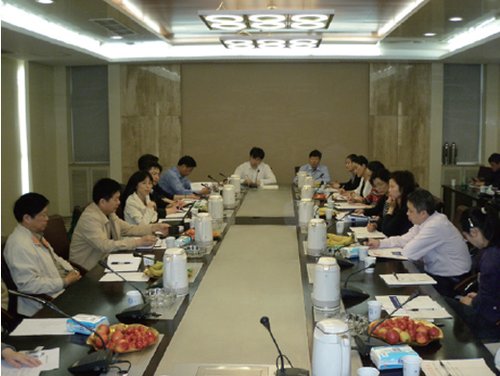 基金会中心网工作组与江苏社会组织管理局座谈