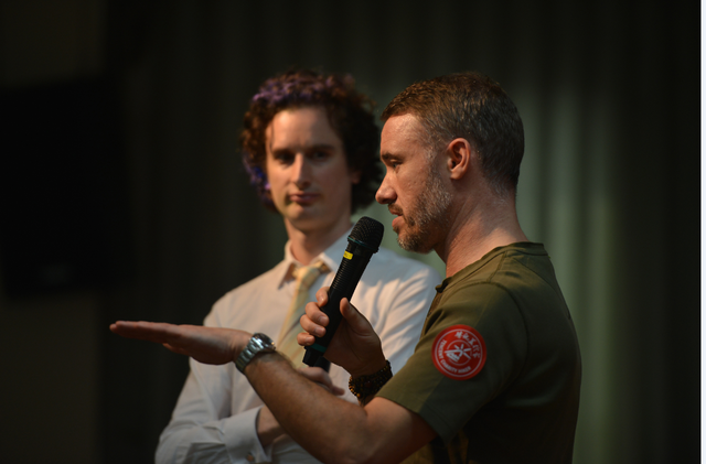 亨德利助力益行家 与北大高手玩转中式八球