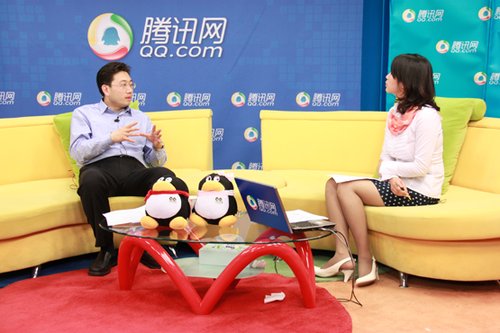 团中央志工部副部长谈关爱农民工子女(实录) -