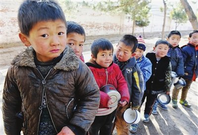 宁夏山区学校100多名孩子没一件新棉衣