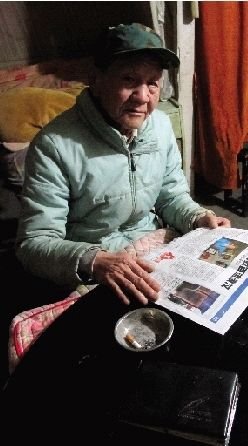 监狱员工退休后24年接济收留300名流浪者(图)