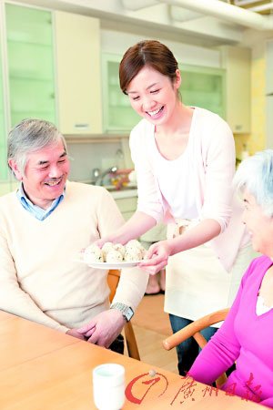 七成80后无力<em>赡养父母</em> 专家吁政府社会尽孝