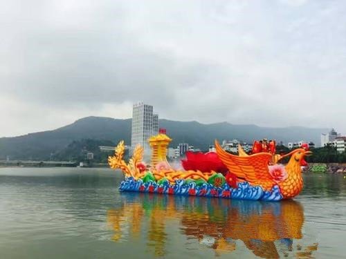 广元女儿节开幕 市民乐享彩船巡游与凤舟竞赛