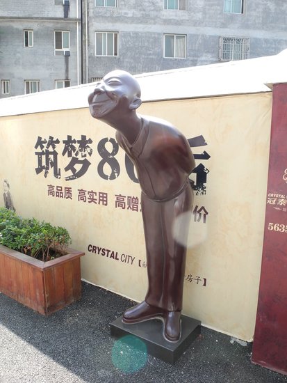 冠泰水晶城时尚特色商街备受青睐 稀缺旺铺热