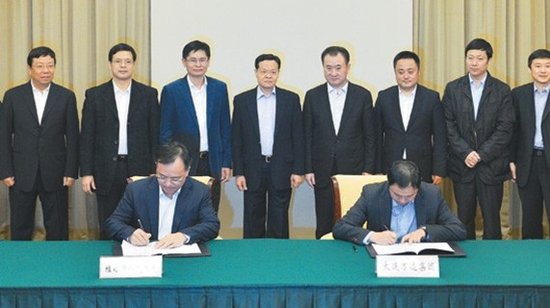 万达集团将在桂林投资300亿建2大项目 2014年