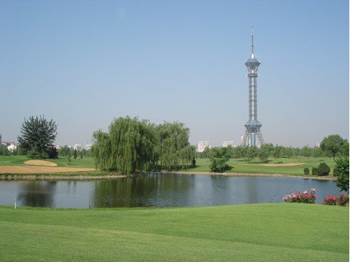 评选中国买房最难城市 上海月薪是房价的1\/3