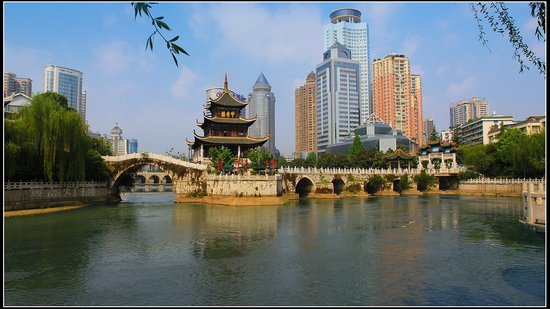 陈敏尔:努力实现南明河长治久清