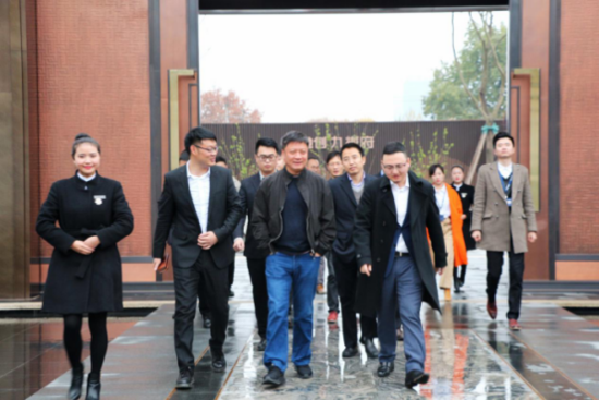 融创中国董事长孙宏斌亲临贵阳透露了啥?_房产_腾讯网