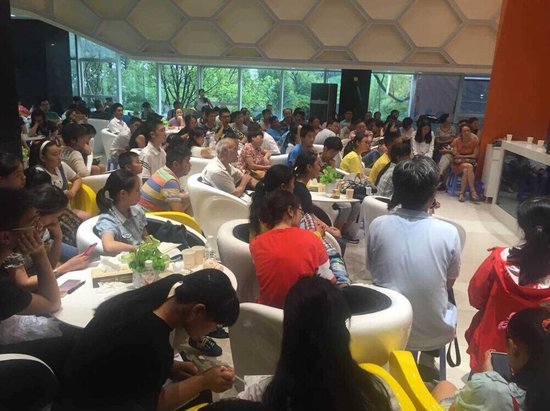 中渝置地 高考作文标准公益讲座圆满落幕