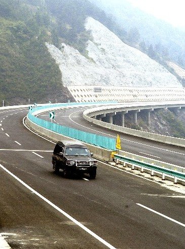 贵州9区域高速路将联网监控 可提供更细致路况