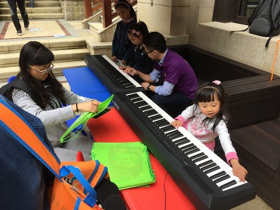 贵阳第六届社区儿童图书音乐节全民阅读正当