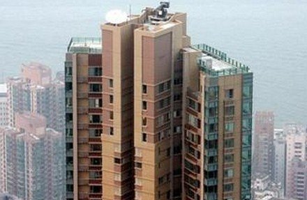 外媒:因现金拮据内地富人纷纷抛售香港豪宅