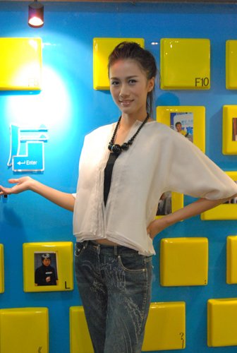 新丝路冠军钟阳阳做客大楚:未来想做超级名模