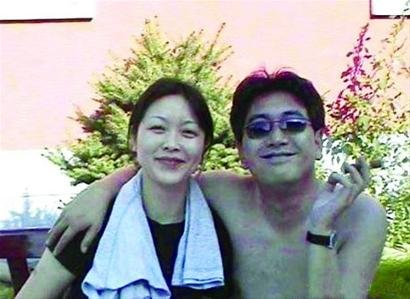 央视名嘴水均益低调离婚再娶妙龄娇妻(图)_结
