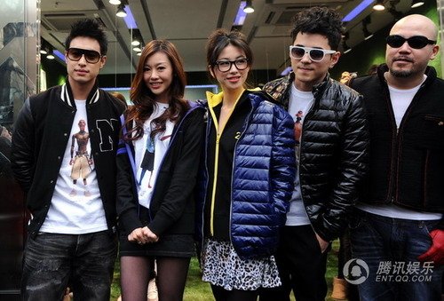 潘玮柏春夏推个人品牌