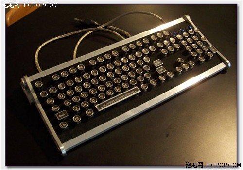 网友:让你们瞧瞧什么是正品机械键盘_湖北3C