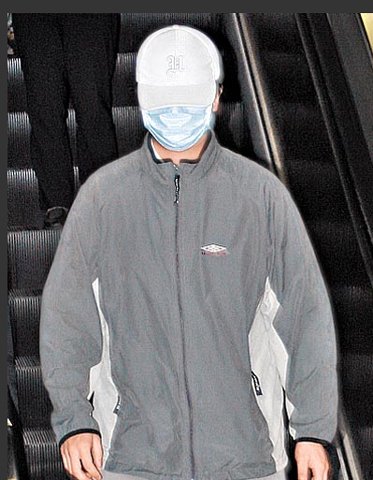 电影从业者涉强行与14岁女网友肛交 法院受审