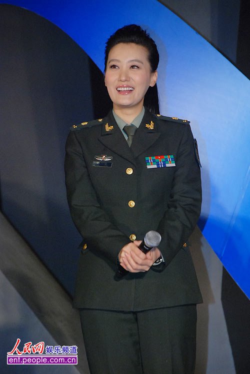 谭晶鸟巢开发布会逢母亲生日 将演唱维塔斯歌曲