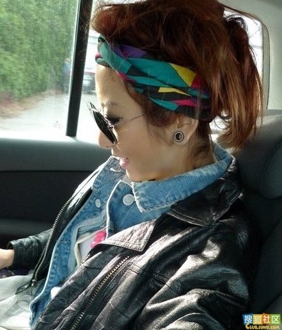 组图:北京爆红富家女阴岳性感私房照曝光_娱乐