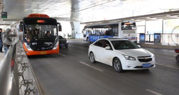 武汉3月31日起BRT与常规公交车换乘90分钟内
