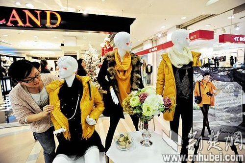 国际快时尚品牌扎堆进驻武汉 撼动商场涨价趋势