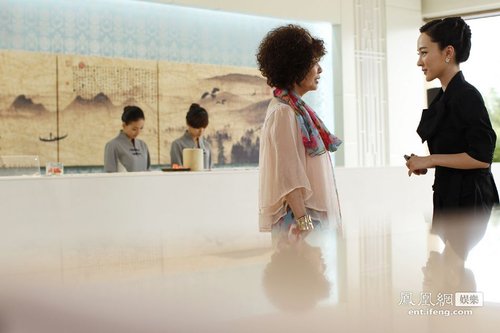 <em>霍思燕</em>《<em>饮食男女</em>2012》演女强人 练瑜伽显恬