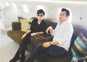 深圳16岁富二代拥美女有飞机开游艇火爆网络