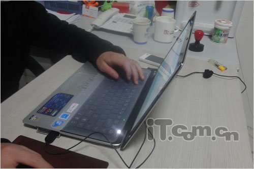 颐高1元抢拍华硕超薄笔记本!_湖北3c媒体库