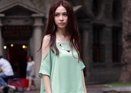 武汉夏日流行薄荷绿单品 高温天照样够fashion