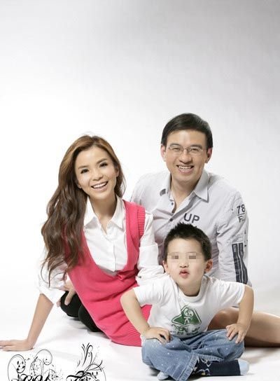 图揭朱迅李咏等央视主播<em>子女</em> <em>赵忠祥</em>儿子38岁