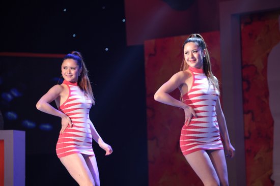 》被混血娇娃魅力征服