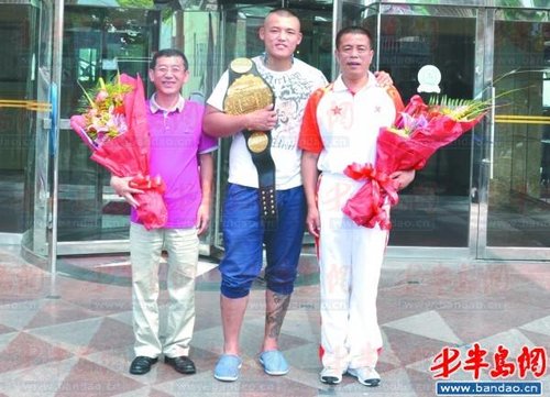 他,大三就当主教练