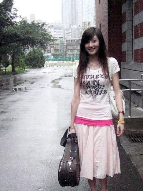 台北师大校花生活照曝光 小清新星范儿足_大楚