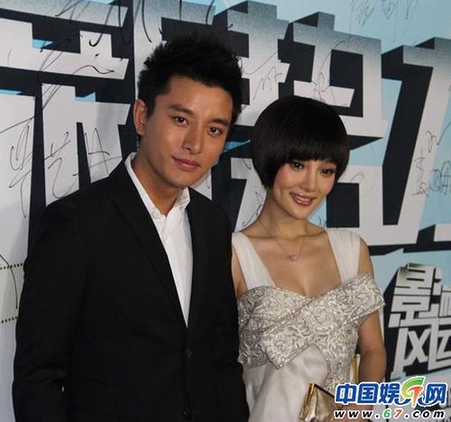 李小璐面部僵硬疑整容后遗症 网友讽:似刘晓庆