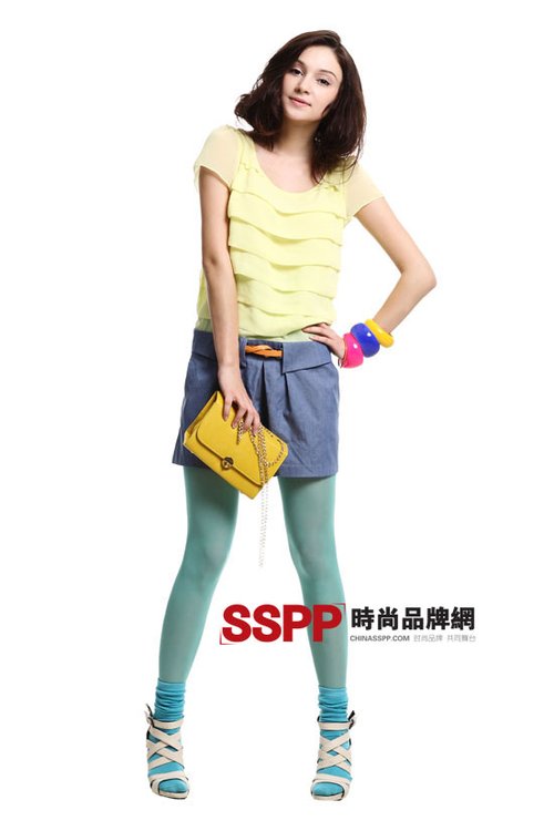 <em>百图女装官网</em>2012春夏时尚女装服装搭配技巧