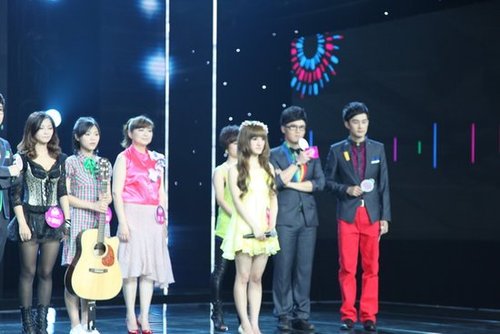 最萌<em>快女</em>家产十亿? <em>赵彤</em>笑称很有想象力_娱