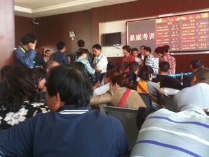 网友吐槽荆州驾校乱象 考个驾照有多难