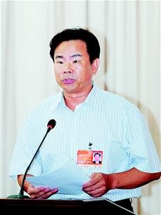 肖杰当选三沙市首任市长 符戆任人大