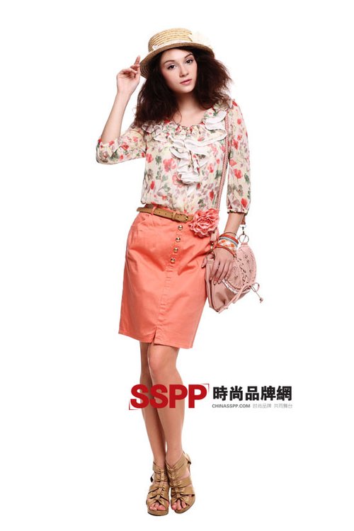 百图女装官网2012春夏时尚女装服装搭配技巧_大