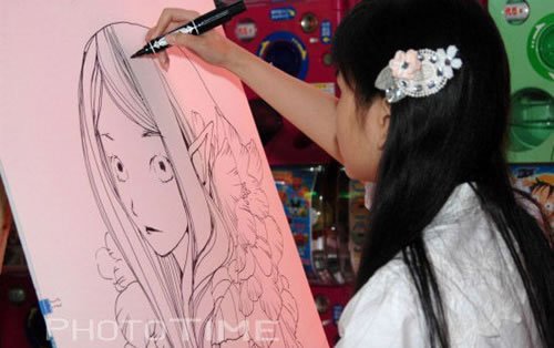 <em>美女画家</em>夏达身价猛涨