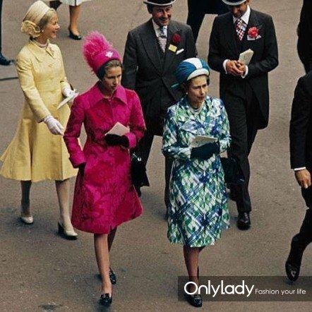 女人们如何抢走皇室赛马会的风头