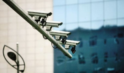 武汉交警执法不再隐蔽摄像 不再贴单子就跑