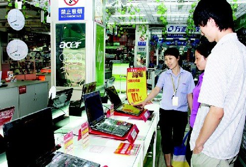 宜昌家电卖场迎暑促潮 笔电、单反、手机最畅