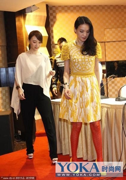 舒淇穿错丝袜 美腿女王变惊悚