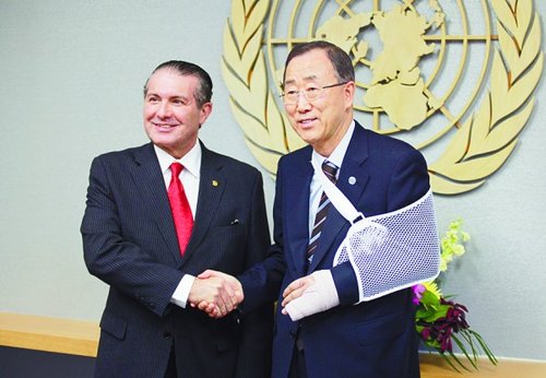 潘基文踢球骨折伤停6周